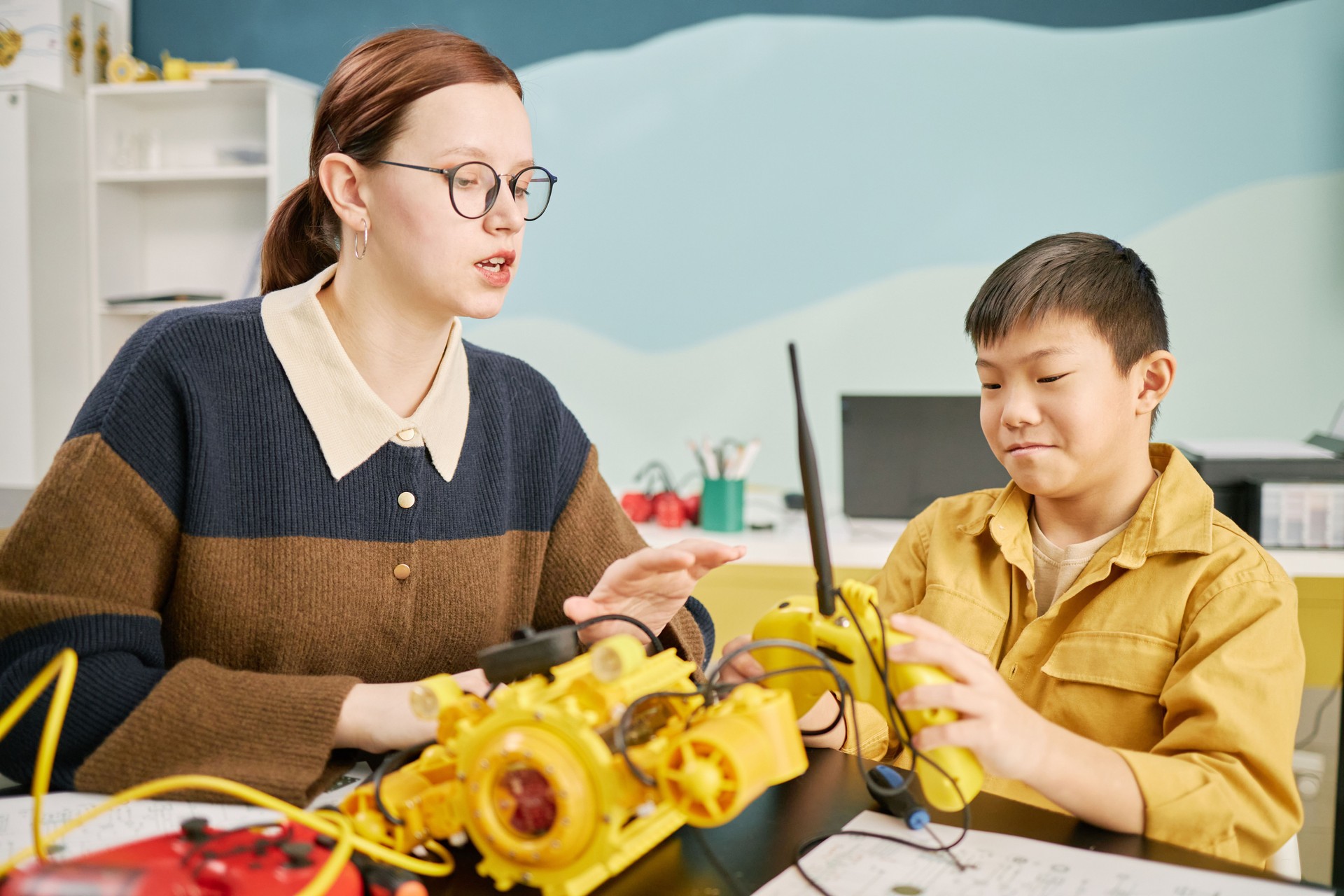 Educating Young Student with Robotics in Classroom